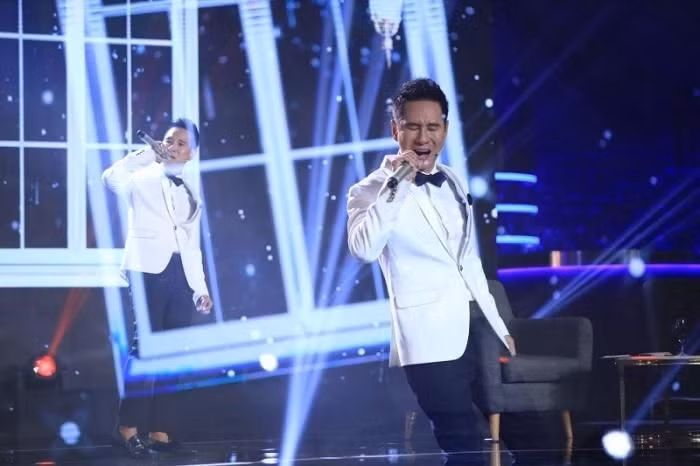 Khi đang ở đỉnh cao của ca hát, Lý Hải đã chuyển sang lĩnh vực điện ảnh.