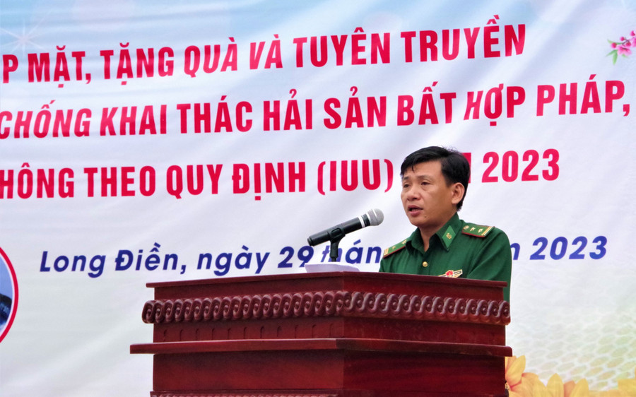 Trung tá Bùi Huy Trung thông tin tại chương trình.