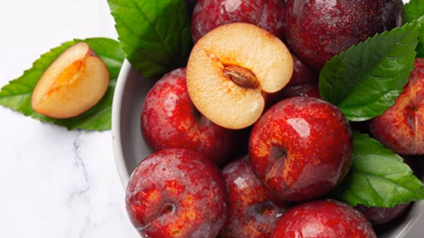 Pectin trong mận giúp tăng nhu động ruột, cải thiện tình trạng táo bón. (Ảnh: ITN).