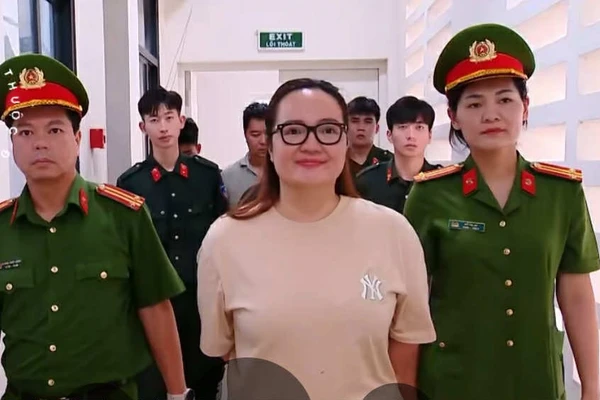 Hoàng Thị Hường bị khởi tố. Ảnh: VTV.