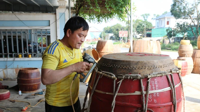 Xưởng làm trống ở xã Đại Đồng, Nghệ An. (Ảnh: Phạm Tâm)