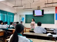 Một giờ dạy của giáo viên thuộc TP Buôn Ma Thuột cũ. (Ảnh: TT)