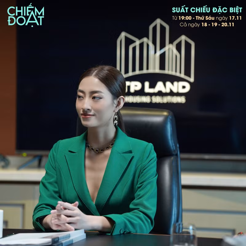 Hoa hậu Lương Thùy Linh 'biến hóa' giữa phim và đời thường