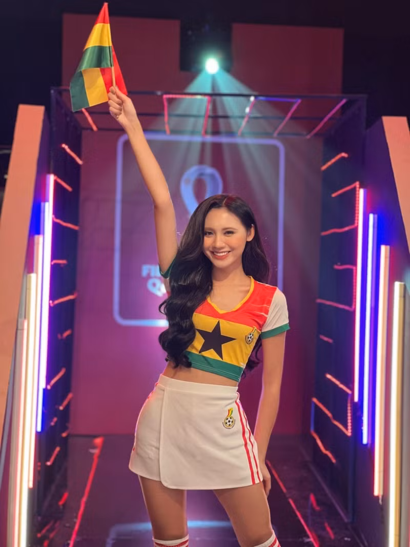 Vóc dáng căng tràn sức sống của người đẹp đam mê mãnh liệt môn thể thao vua