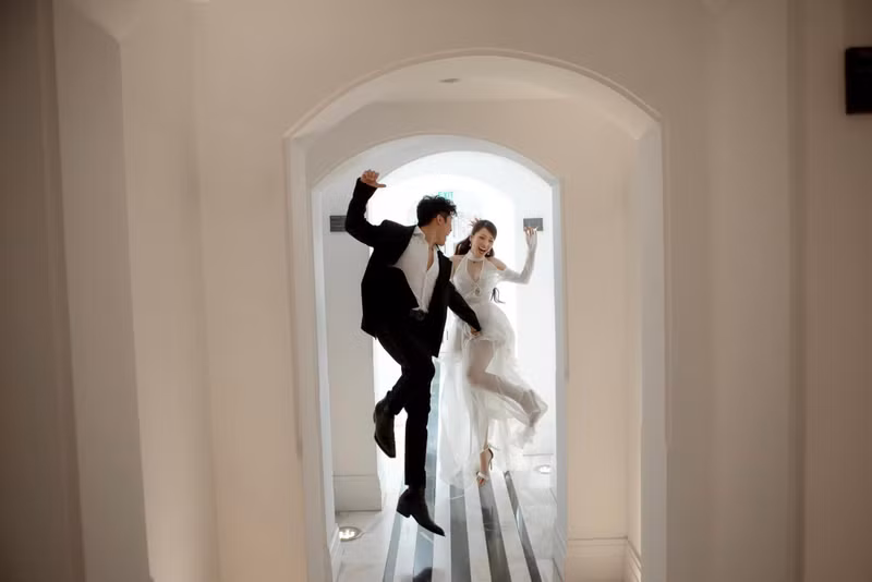 Hé lộ thêm bộ ảnh cưới ‘xịn xò’ của Puka và Gin Tuấn Kiệt