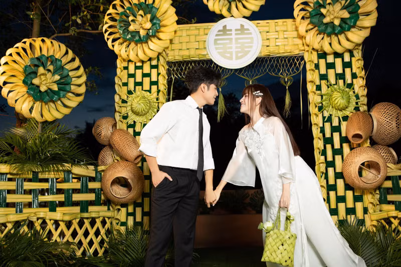 Puka và Gin Tuấn Kiệt tiếp tục tung loạt ảnh cưới gây 'sốt'