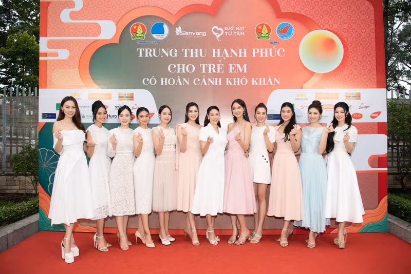 Hoa hậu Thùy Tiên, Bảo Ngọc mang 'Trung thu hạnh phúc' đến hơn 500 em nhỏ