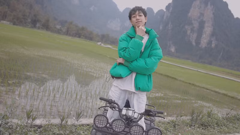 Chùm ảnh cuộc sống đời thường của quán quân Rap Việt mùa 3