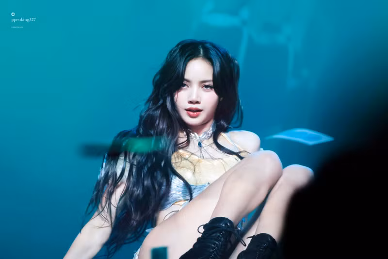 LISA (BLACKPINK) làm được điều chưa từng có trên Instagram