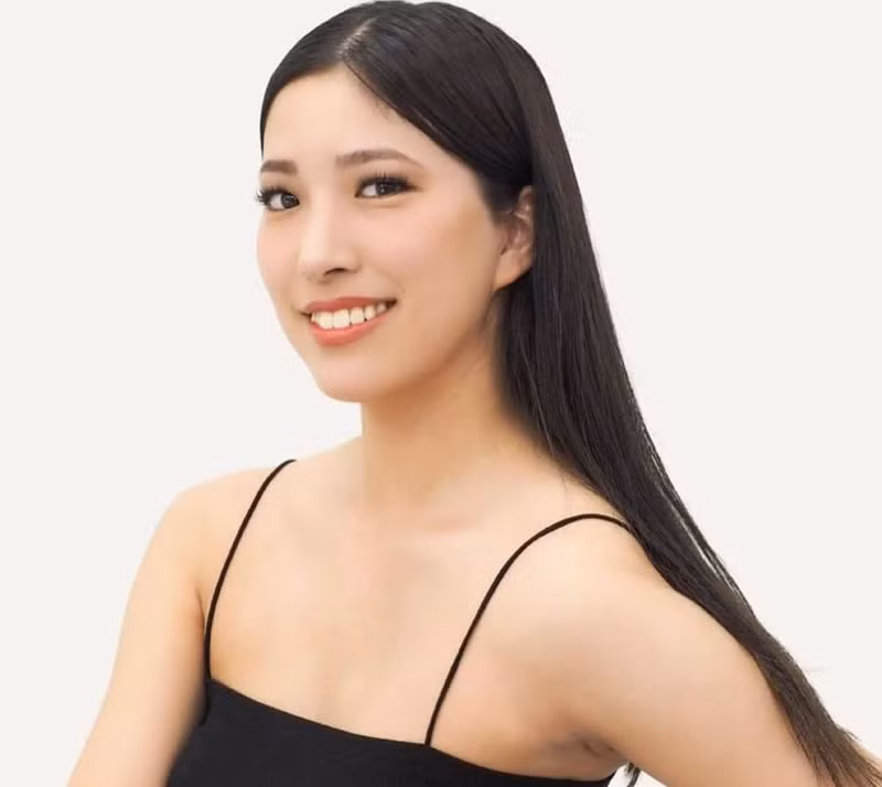 Vừa đăng quang, Hoa hậu Hoàn vũ Nhật Bản bị chê... già