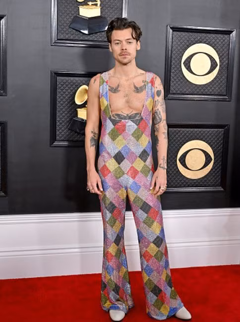 Những trang phục khiến người khác bối rối của sao Hollywood