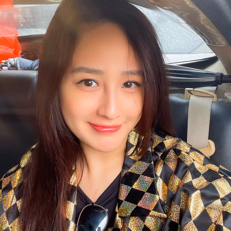 Hoa hậu Mai Phương Thúy tự tin khoe mặt mộc trẻ trung như thiếu nữ 