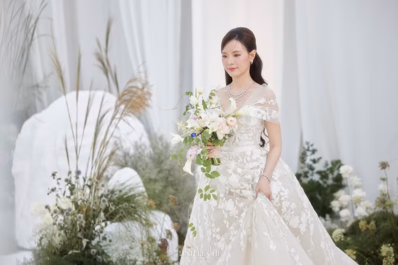 Midu xuất hiện tựa thần tiên tỉ tỉ trong đám cưới lộng lẫy 