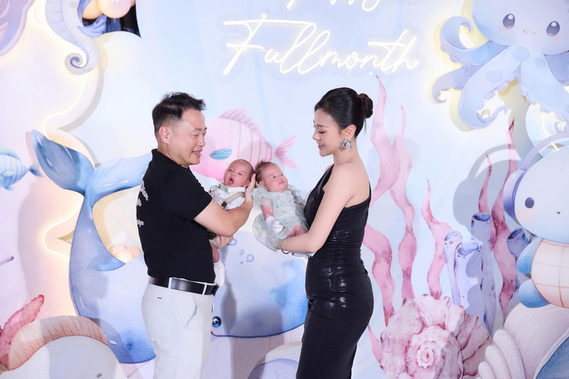 Vóc dáng gây ngỡ ngàng của 'mẹ bỉm' Phương Oanh sau 1 tháng sinh con