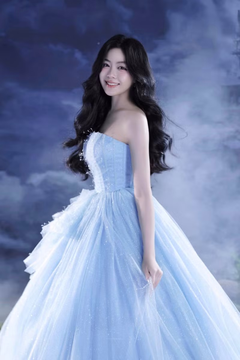 Con gái MC Quyền Linh gây sốc khi nói về dự định du học