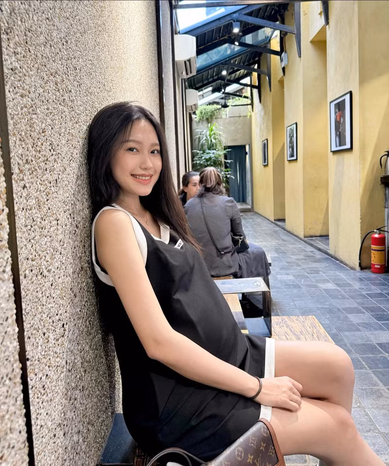 Bà xã Đoàn Văn Hậu hé lộ thông tin hiếm hoi về quý tử đầu lòng