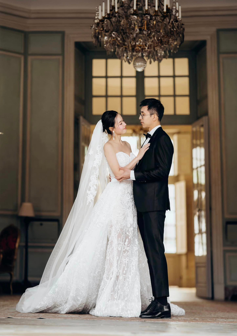 Midu tung trọn bộ ảnh cưới đẹp như cổ tích