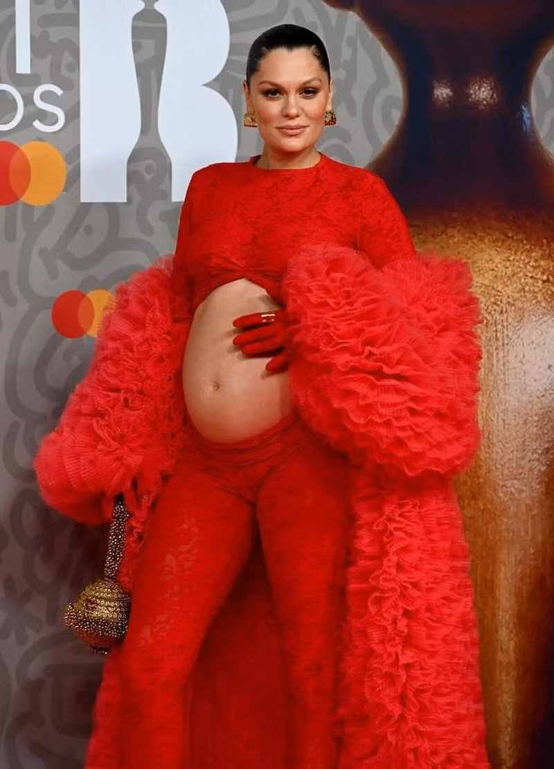 Thời trang bà bầu sang chảnh hết nấc của Rihanna, Beyoncé