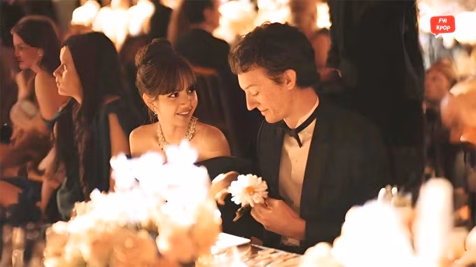 Cả hai đã xuất hiện tin đồn hẹn hò kể từ tháng 7 vừa qua khi những bức ảnh họ đi ăn cùng nhau ở Paris lan truyền trên mạng. Bạn trai tỷ phú tặng quà 'khủng' cho cha dượng Lisa (BLACKPINK)