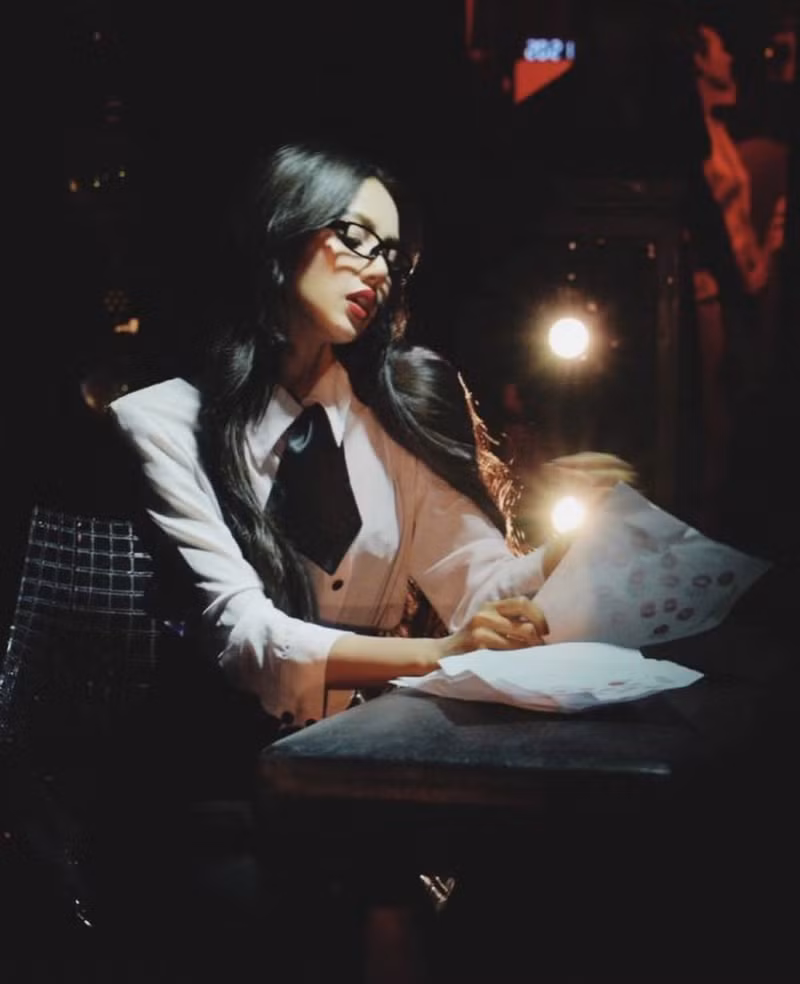 Lisa (BlackPink) giành ngôi 'bà trùm sắc đẹp' sau loạt tranh cãi