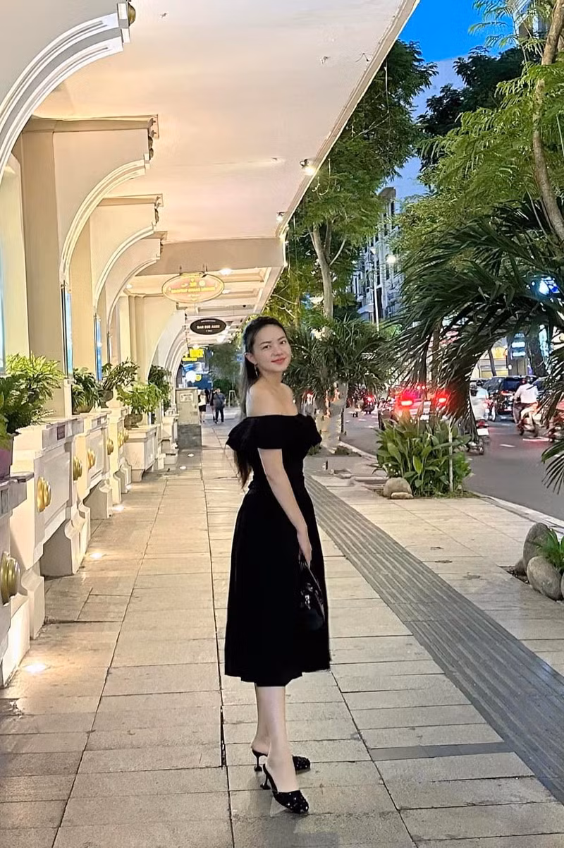 Giảm cân thành công, Phan Như Thảo khoe eo thon bất ngờ 