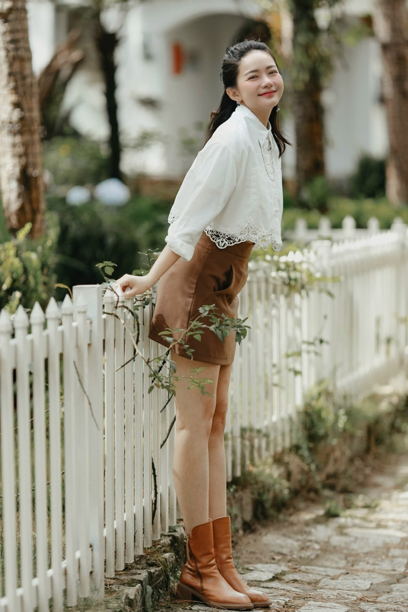 Giảm cân thành công, Phan Như Thảo khoe eo thon bất ngờ 