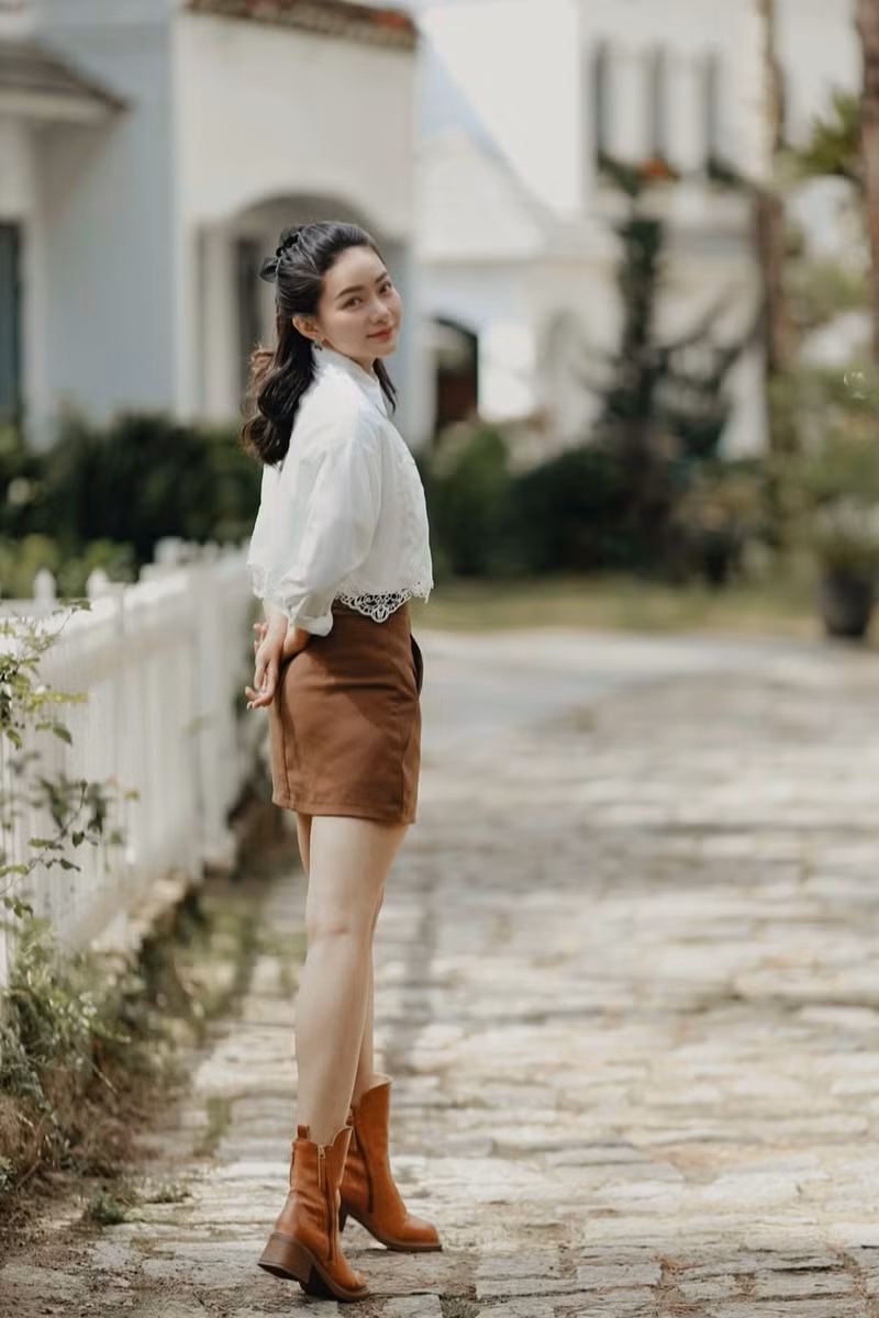 Giảm cân thành công, Phan Như Thảo khoe eo thon bất ngờ 