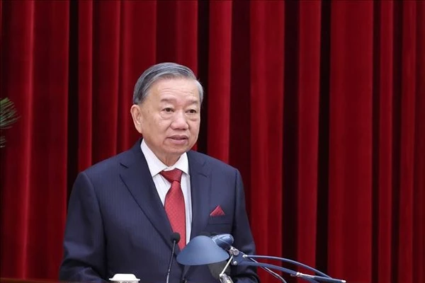 Tổng Bí thư Tô Lâm phát biểu khai mạc Hội nghị lần thứ mười ba, Ban Chấp hành Trung ương Đảng khoá XIII. Ảnh: Thống Nhất/TTXVN