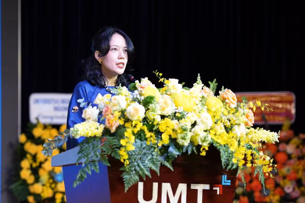 ThS Huỳnh Thúy Phương - Phó Hiệu trưởng Trường Đại học Quản lý và Công nghệ TPHCM. Ảnh: UMT. 