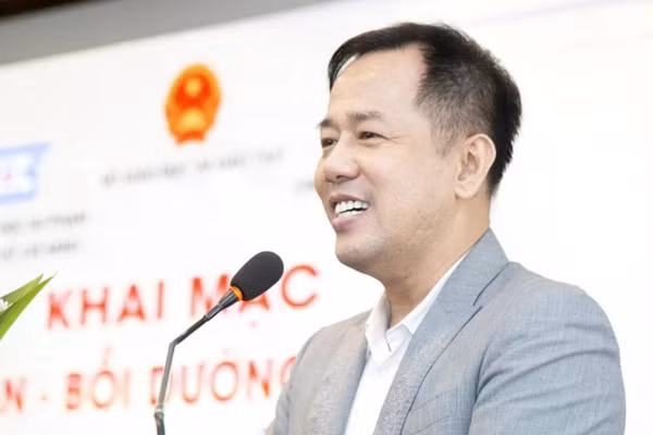 GS. TS Huỳnh Văn Sơn, Hiệu trưởng Trường Đại học Sư phạm TPHCM.