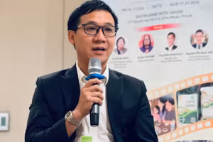 Chàng rể Tây Ninh biến cây khoai mì 'xóa đói' thành cây làm giàu. Ảnh: T.Q