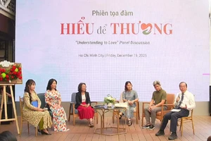 Các chuyên gia tâm lý, giáo viên cùng tham gia tọa đàm "Hiểu để Thương" tại TPHCM.