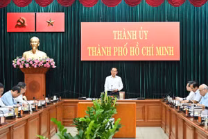 Bí thư Thành ủy TPHCM Nguyễn Văn Nên chủ trì phiên họp. (Ảnh: Việt Dũng)