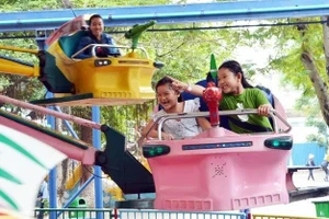 Nhiều khu vui chơi, giải trí ở TPHCM tổ chức nhiều hoạt động hấp dẫn cho thiếu nhi dịp 1/6 và mùa hè năm nay. 