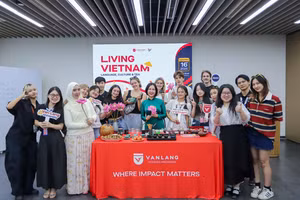 Văn Lang đang trở thành điểm hẹn của cộng đồng học thuật quốc tế, nơi sinh viên từ nhiều quốc gia cùng học tập và trưởng thành.