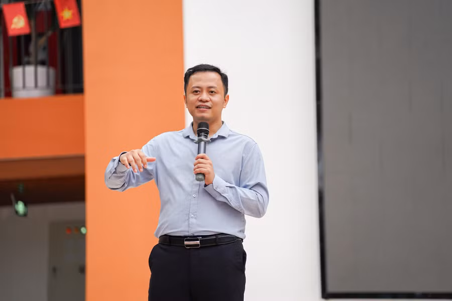 phung-hung-4.jpg