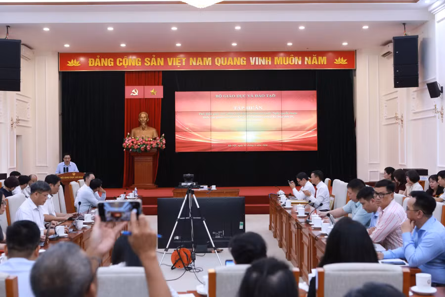 toan-canh.jpg