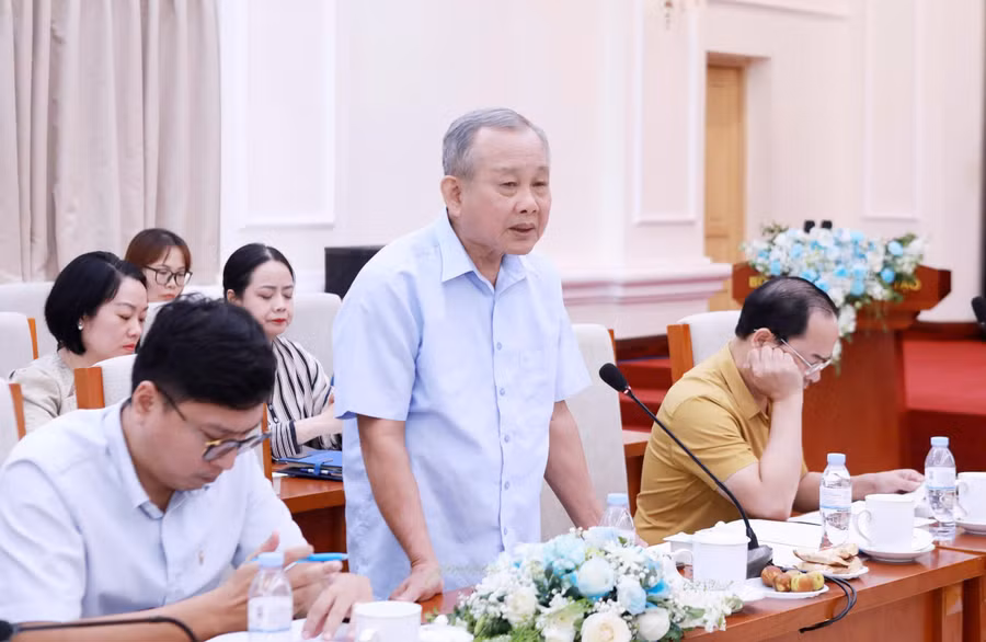 phung-khac-binh.jpg