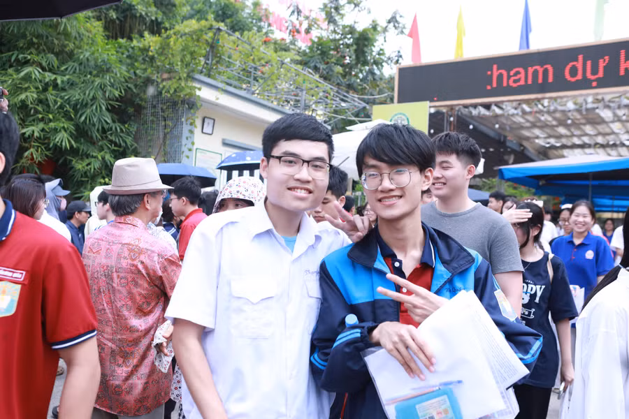 thi-hoa.jpg
