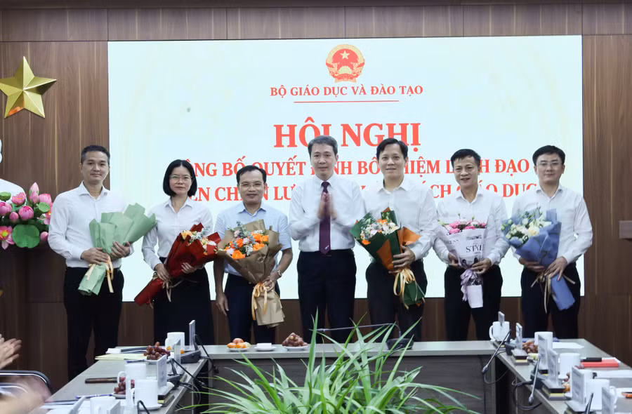 thu-truong.jpg