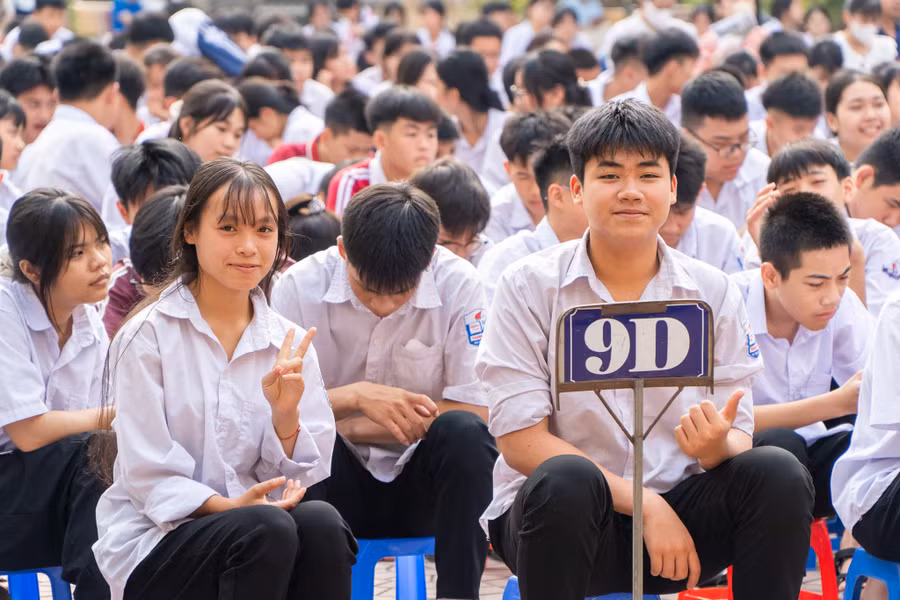 Các em học sinh lớp 9, Trường THCS Thanh Xuân (Nội Bài, Hà Nội). 