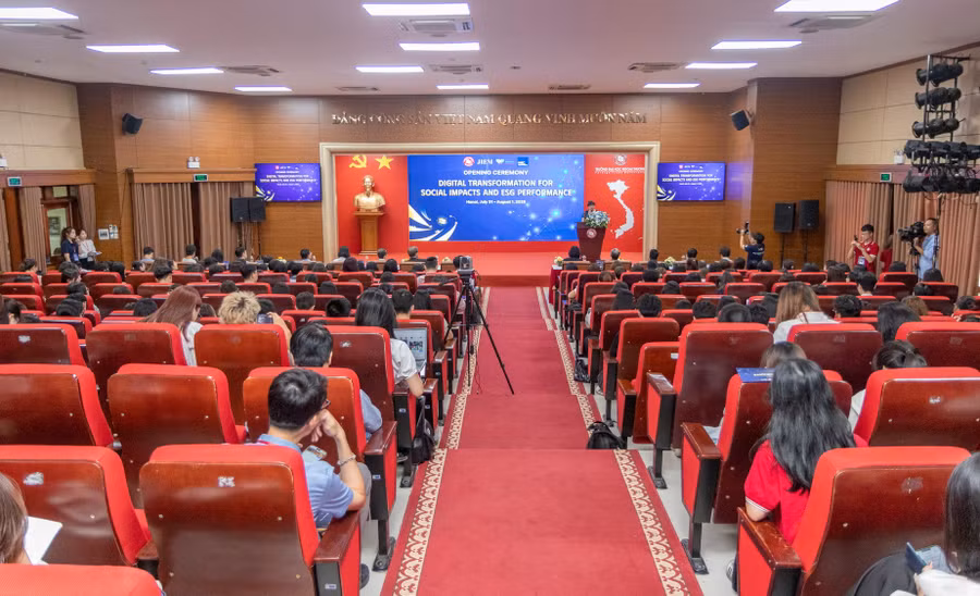 Toàn cảnh hội thảo.