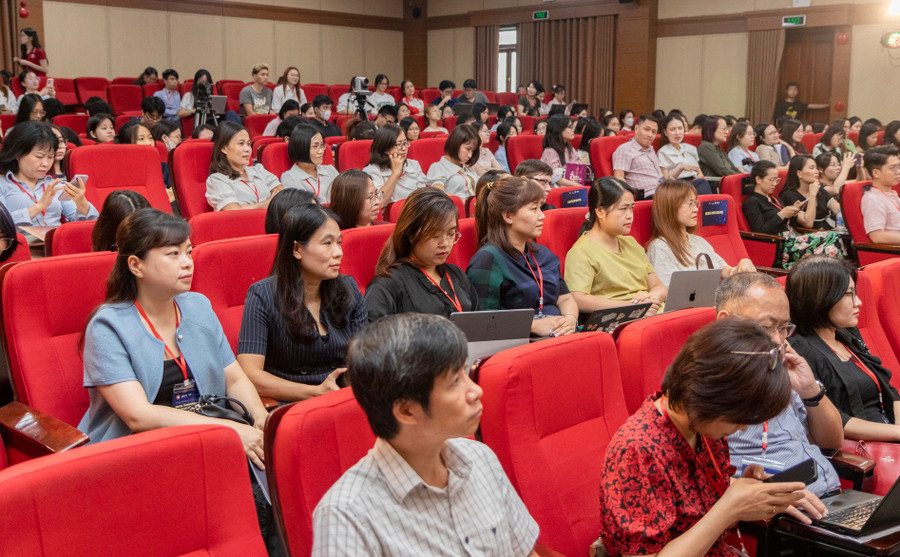 Hội thảo thu hút hơn 500 tác giả trong nước và quốc tế. chuyendoiso-1.jpg