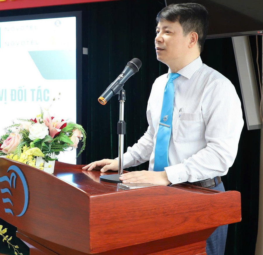 PGS.TS Trần Quang Tiến – Giám đốc Học viện Phụ nữ Việt Nam chia sẻ tại lễ ký kết. doanhnghiep.jpg