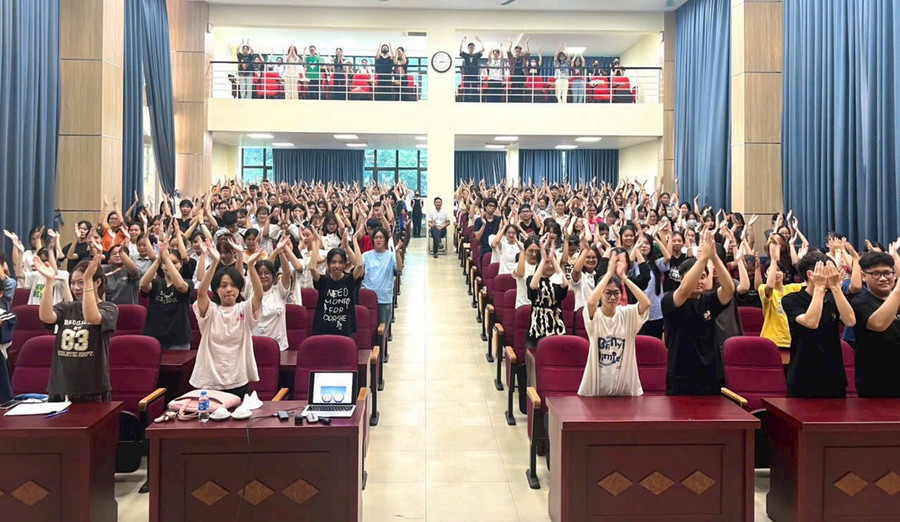 Ngành Tâm lý học giáo dục đòi hỏi sự đam mê, lòng nhân ái, khả năng lắng nghe, tư duy phản biện và mong muốn tạo ra giá trị xã hội bền vững, nhân văn. tamlyhocgiaoducjpg2.jpg