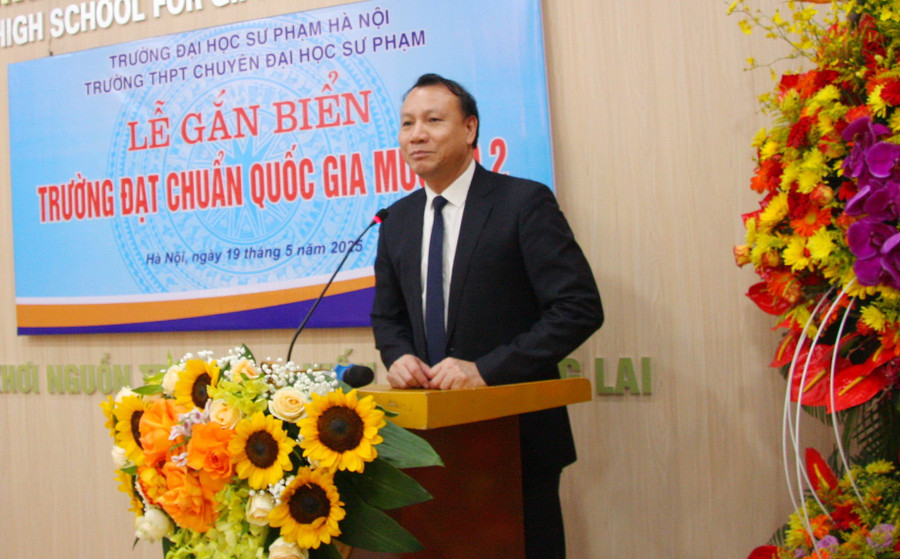 PGS.TS Nguyễn Đức Sơn - Hiệu trưởng Trường ĐH phạm Hà Nội chia sẻ tại buổi lễ. trituenhantaojpg2.jpg
