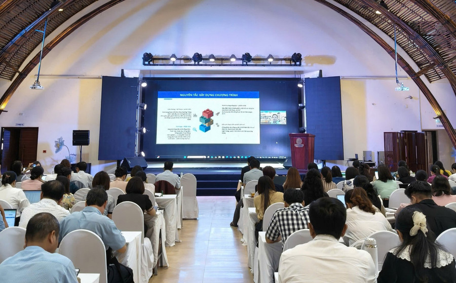 GS. TS. Lê Anh Vinh giới thiệu về chương trình giáo dục tài chính từ lớp 1 đến lớp 12. giaoductaichinh-1.png