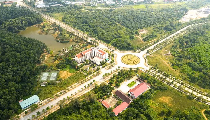 Khu tổ hợp giảng đường quy mô 70.000m2 trong khuôn viên dự án Đại học Quốc gia Hà Nội tại Hoà Lạc đưa vào sử dụng năm 2023.