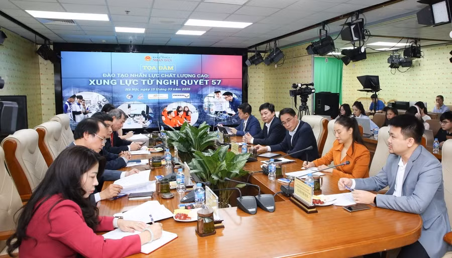 Toàn cảnh Tọa đàm.