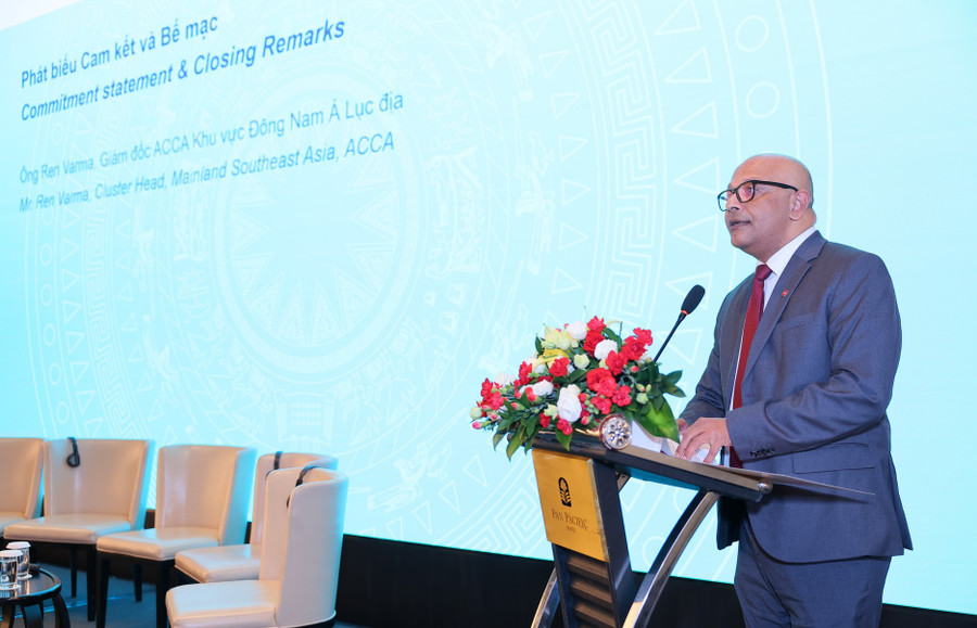 Ông Ren Varma – Giám đốc ACCA khu vực Đông Nam Á phát biểu tại sự kiện. giaoducnghenghiep-2.jpg
